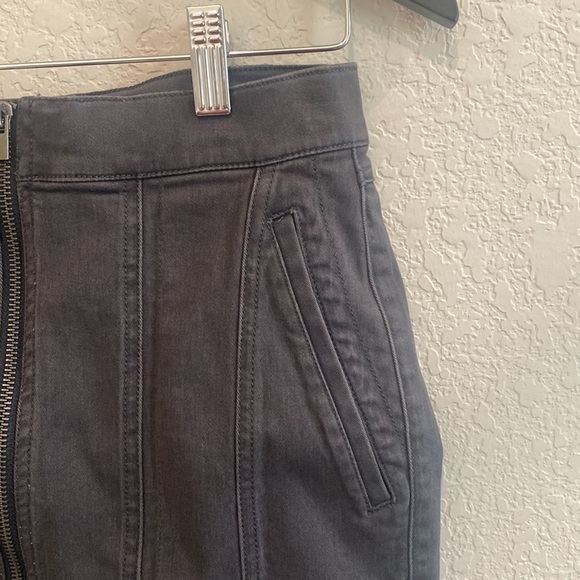 ▶️Express◀️ Skirt size 0 NWT - Picture 2 of 10